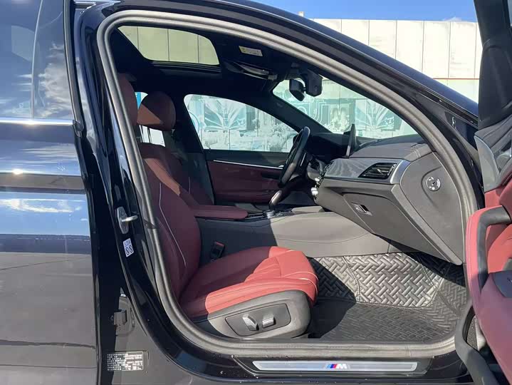 Фото 4 - BMW 5 Series