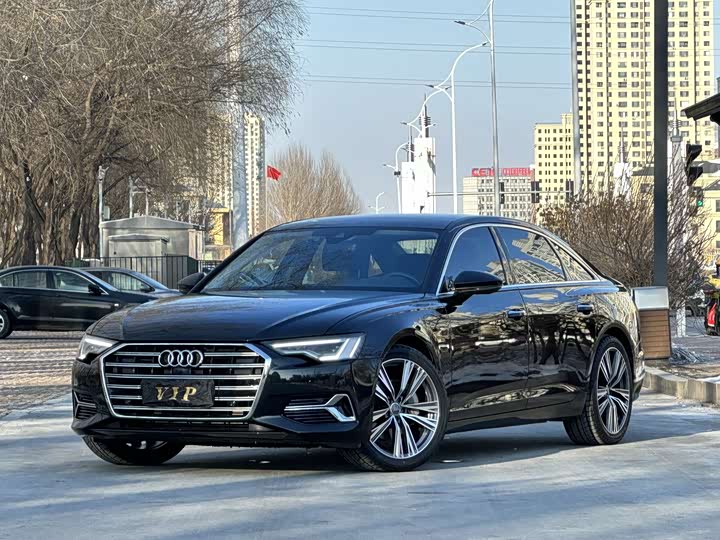 Фото 1 - Audi A6L