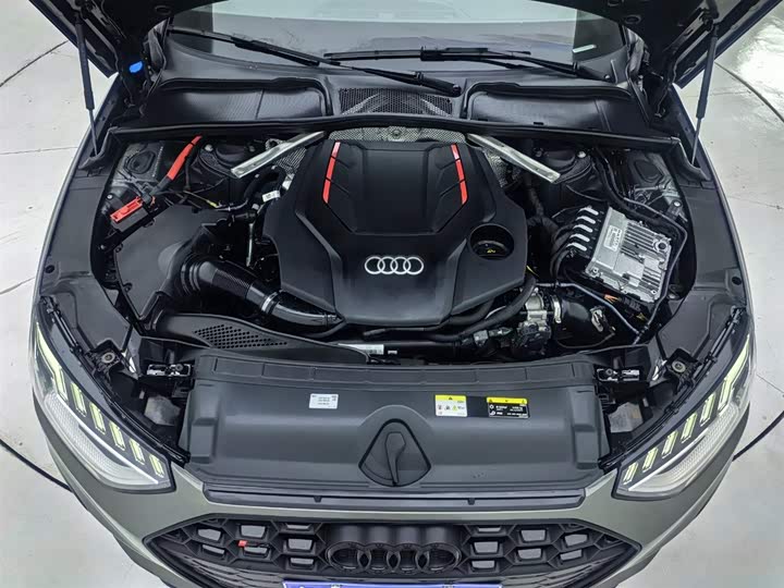 Фото 9 - Audi S4