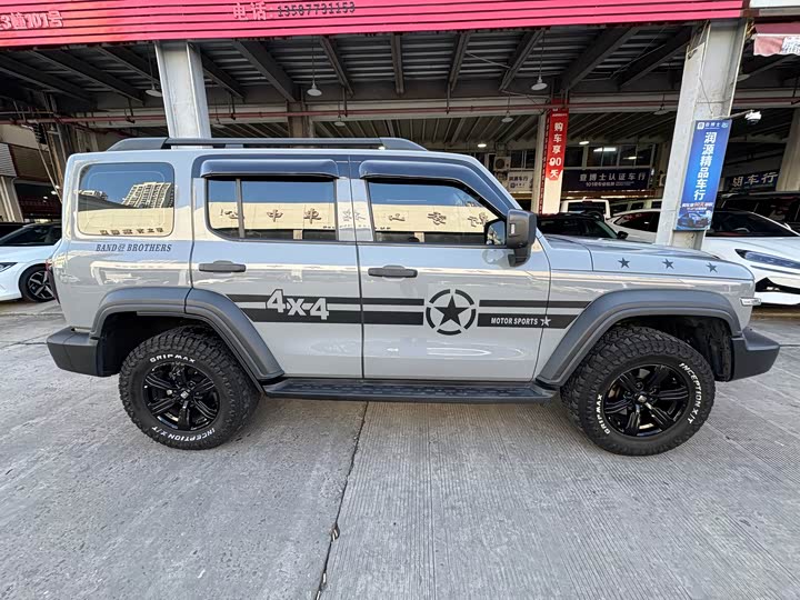 Фото 3 - Tank 300