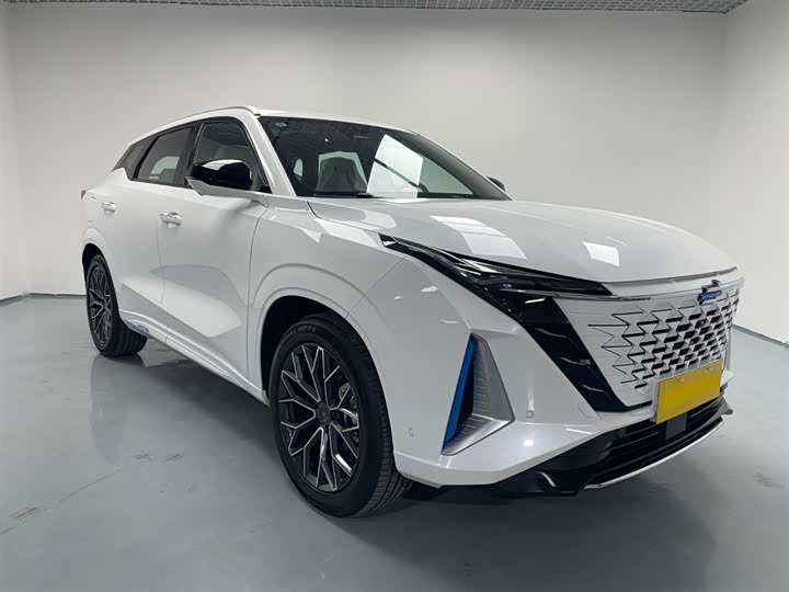 Фото 8 - Changan Oshan Z6 Hybrid