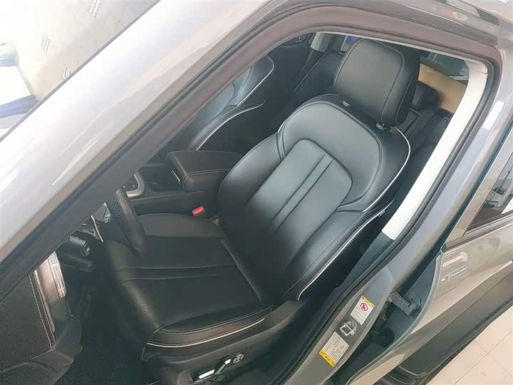 Фото 7 - Tank 300