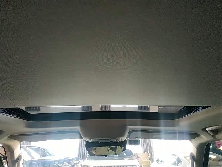 Фото 8 - Tank 300