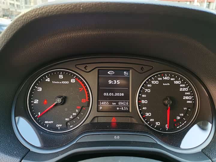 Фото 2 - Audi Q2L