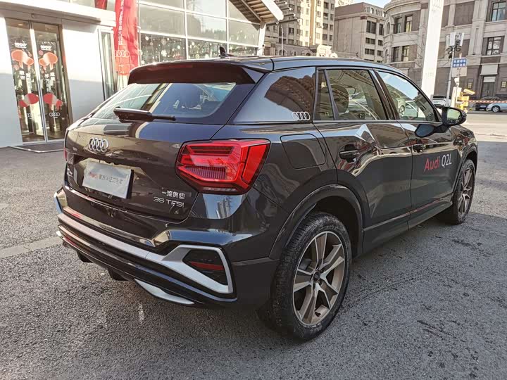 Фото 9 - Audi Q2L