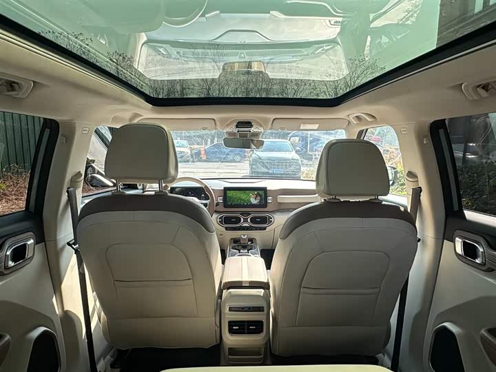 Фото 5 - Geely Icon