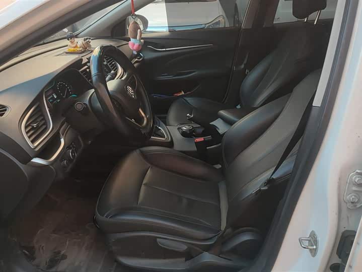 Фото 9 - Buick Excelle GT