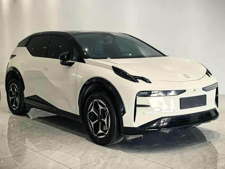 Фото 3 - Zeekr X