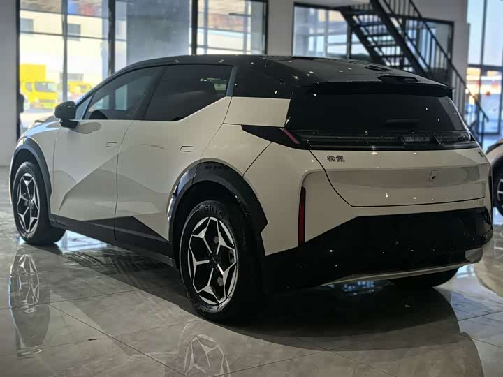 Фото 6 - Zeekr X