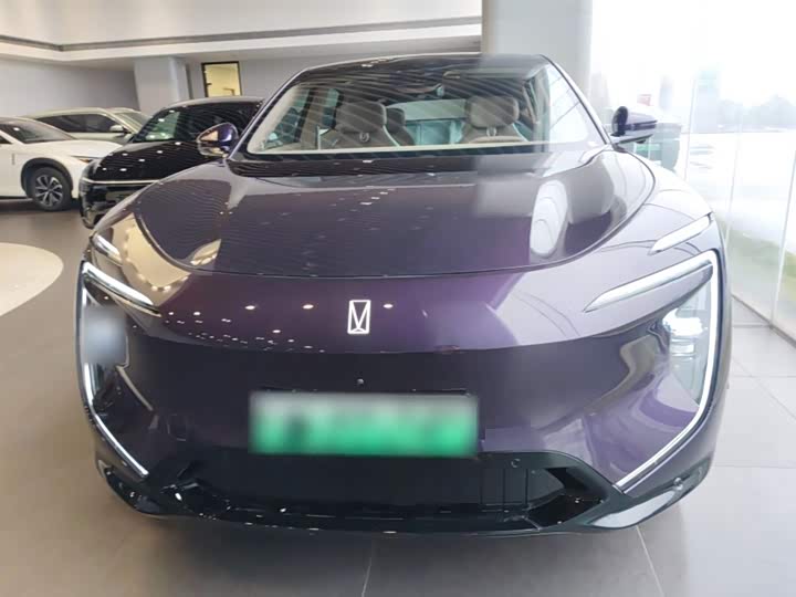 Фото 3 - Avatr 07