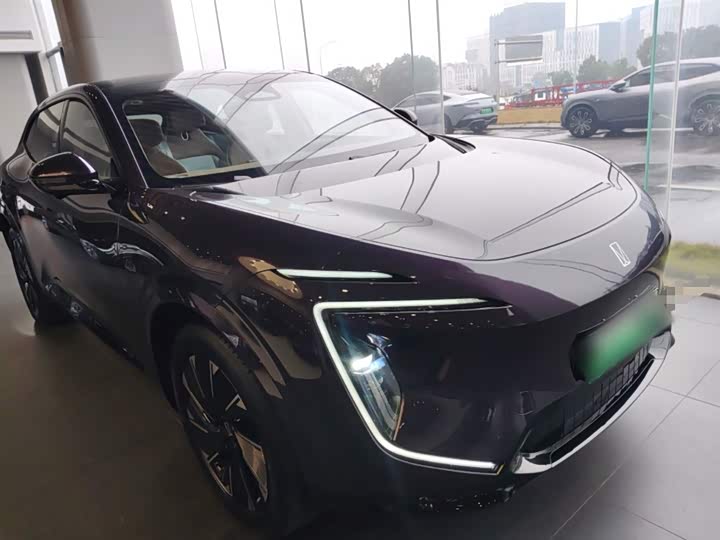 Фото 4 - Avatr 07