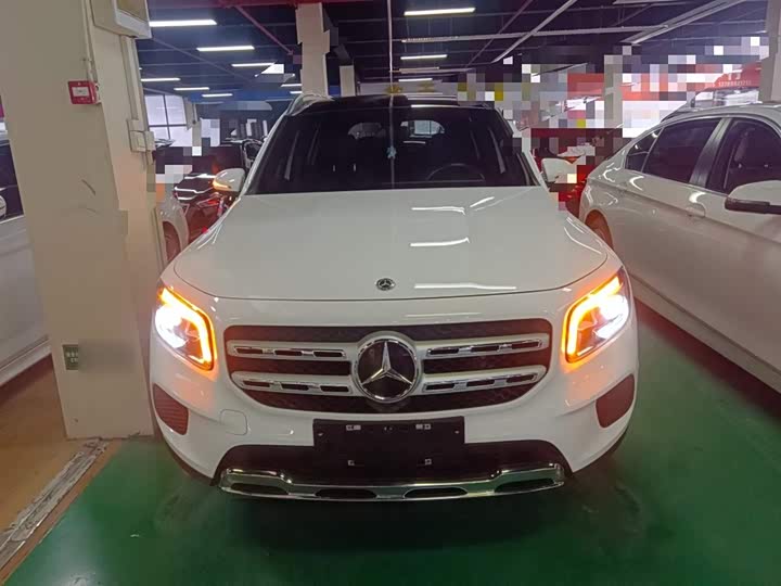 Фото 3 - Mercedes-Benz GLB-Class