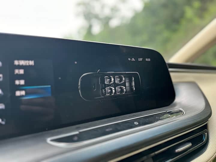 Фото 5 - Buick GL8 ES