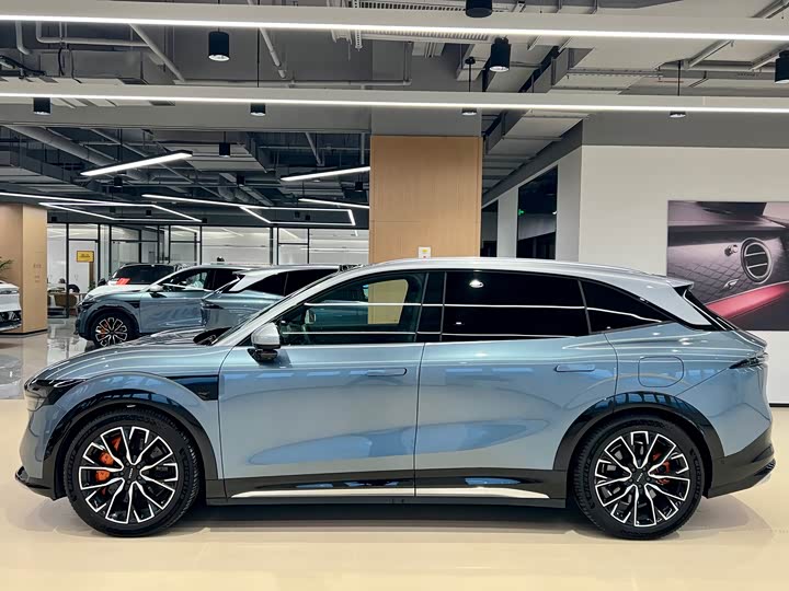 Фото 4 - Zeekr 7X