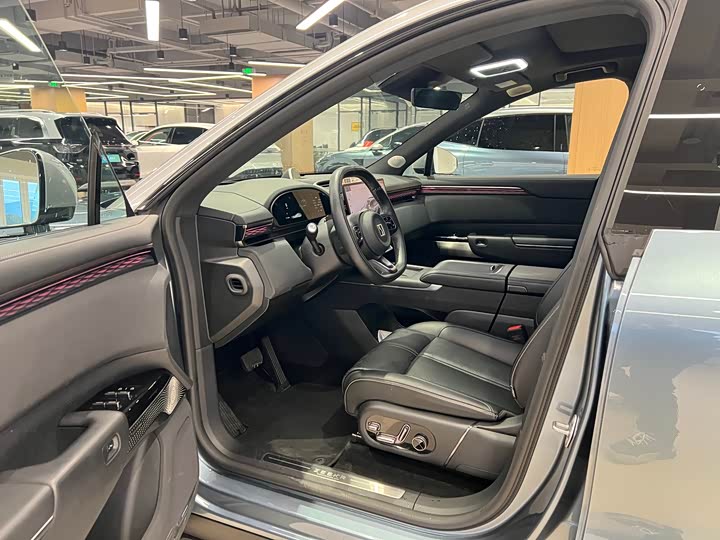 Фото 8 - Zeekr 7X