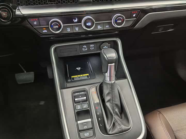 Фото 8 - Honda CR-V