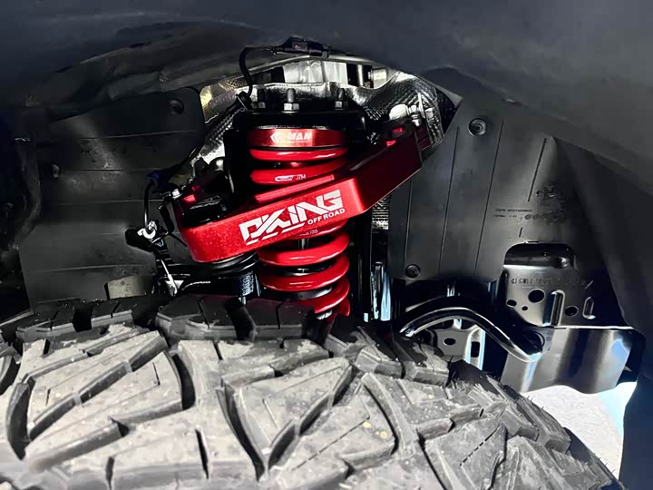 Фото 6 - Tank 300