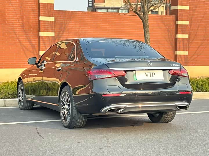 Фото 9 - Mercedes-Benz E-Class Hybrid