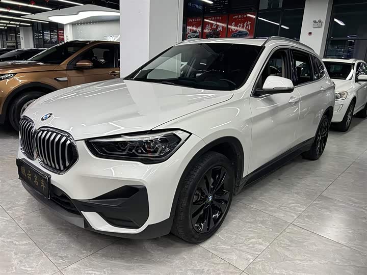 Фото 1 - BMW X1