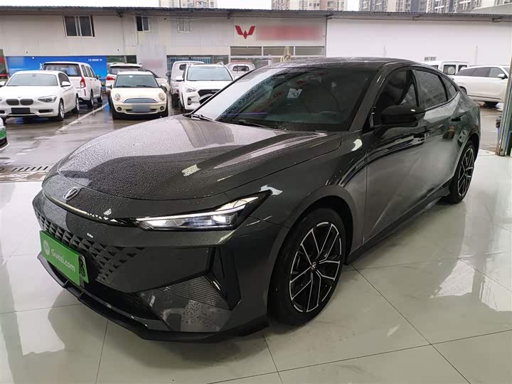 Фото 1 - Changan UNI-V Hybrid