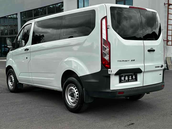 Фото 9 - Ford Transit