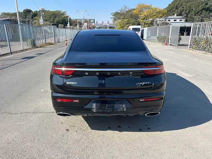 Фото 6 - Geely Preface