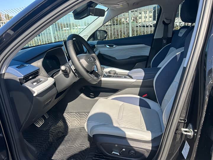 Фото 8 - Geely Preface