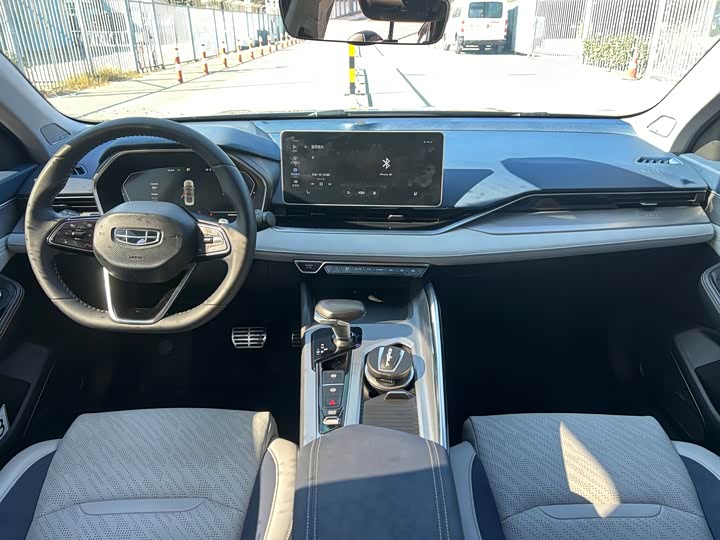 Фото 9 - Geely Preface