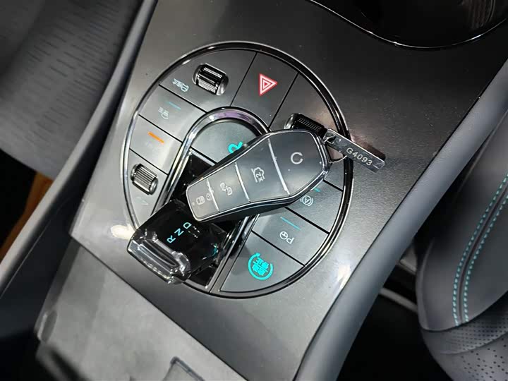 Фото 9 - BYD Seal 06 GT