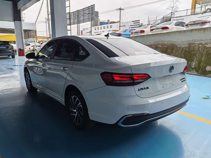 Фото 6 - Volkswagen Lavida