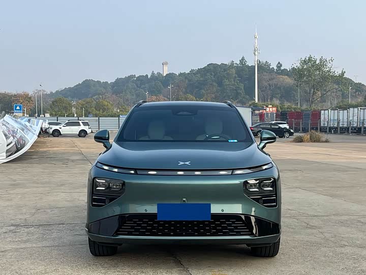 Фото 1 - XPeng G9