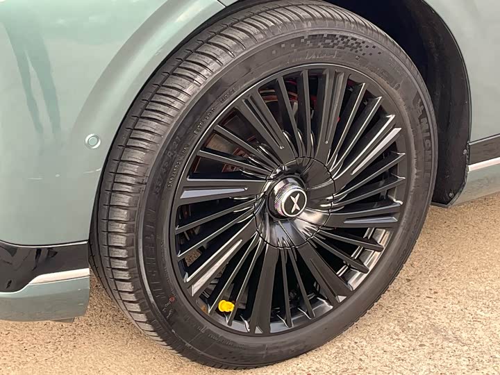 Фото 8 - XPeng G9