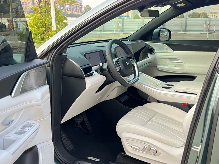 Фото 9 - XPeng G9