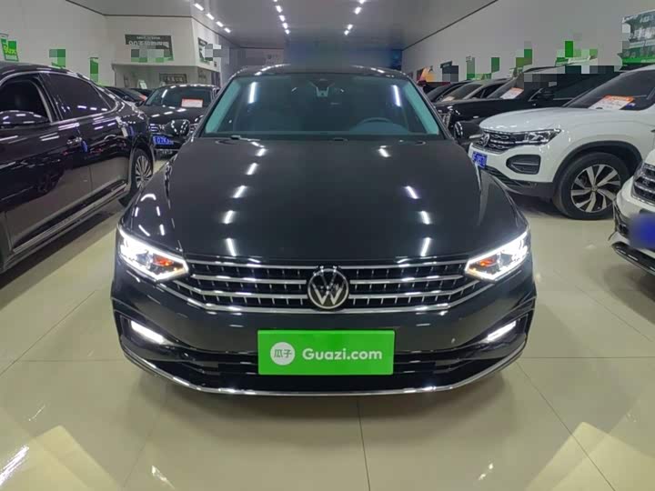 Фото 3 - Volkswagen Magotan