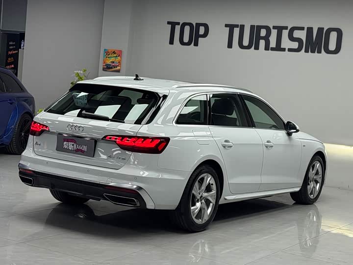 Фото 6 - Audi A4