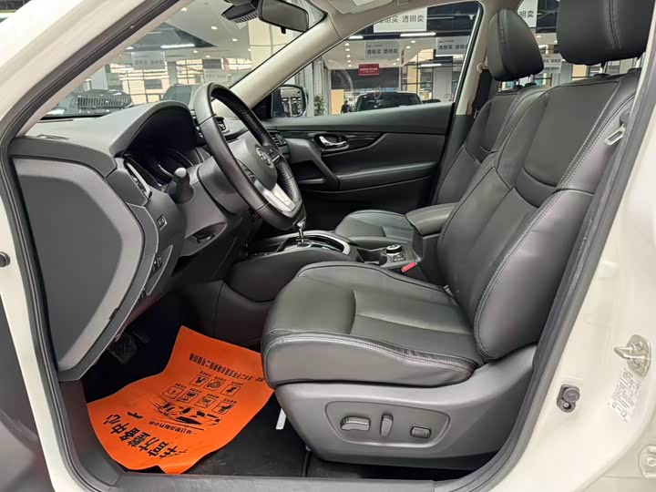 Фото 9 - Nissan X-Trail