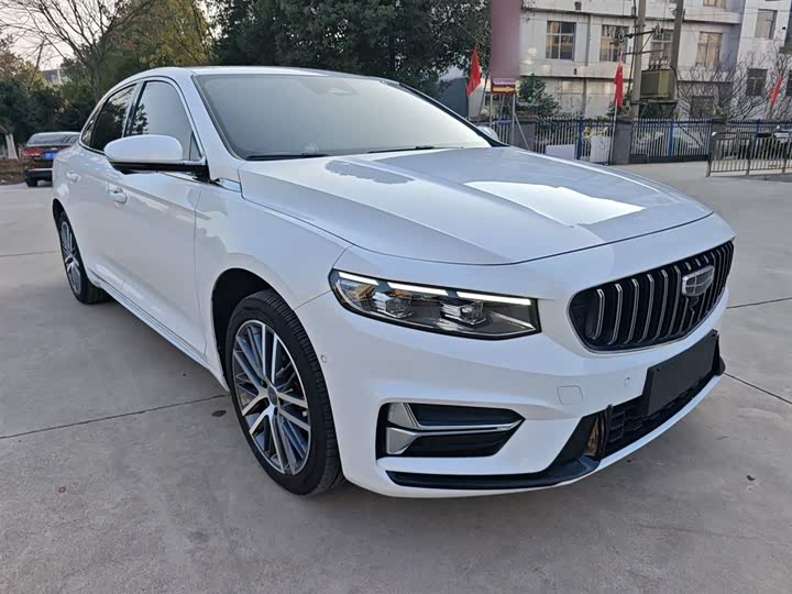 Фото 4 - Geely Preface