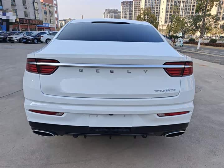 Фото 6 - Geely Preface
