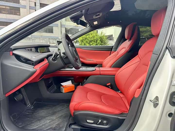 Фото 6 - Xiaomi SU7