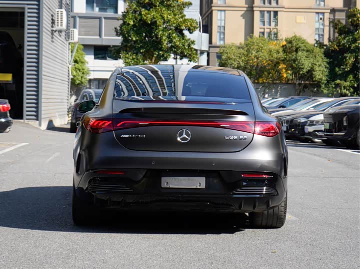 Фото 6 - Mercedes-Benz EQE AMG