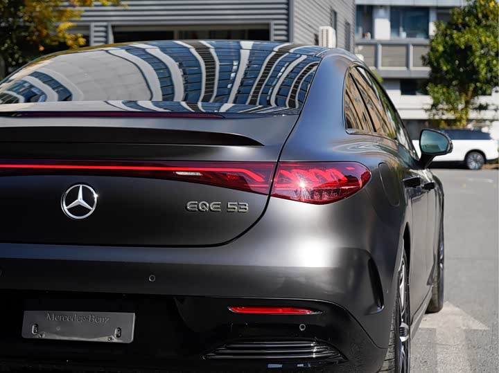 Фото 7 - Mercedes-Benz EQE AMG