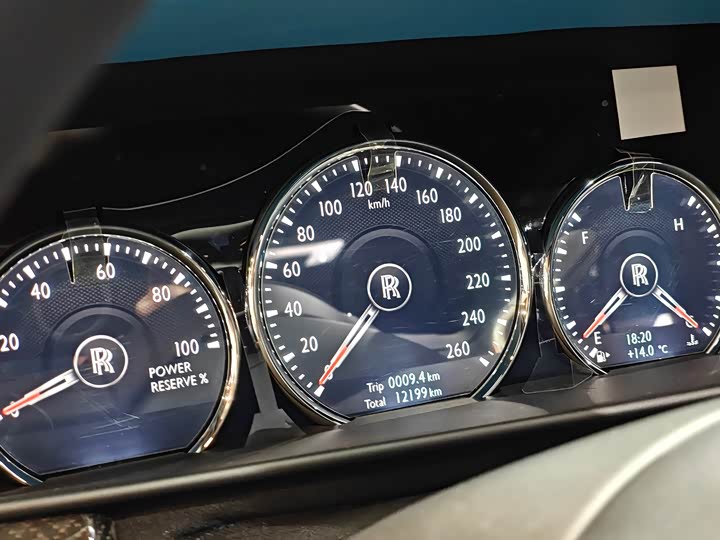 Фото 5 - Rolls-Royce Cullinan