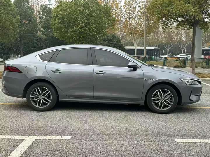 Фото 9 - BYD Qin Plus