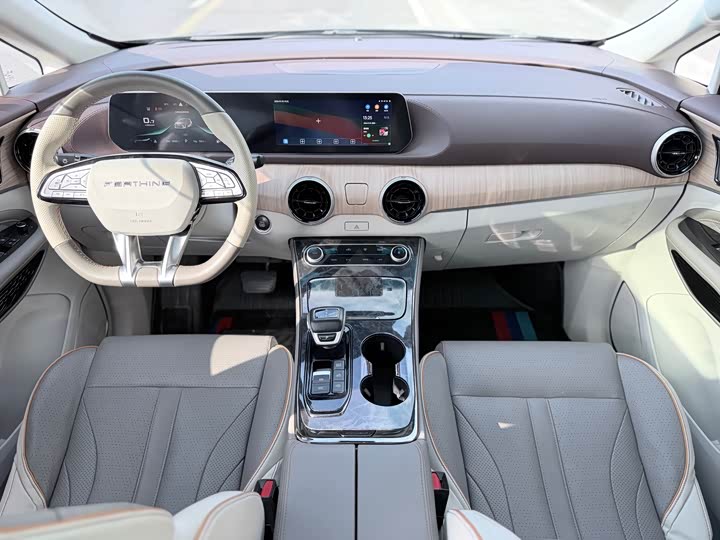 Фото 7 - Dongfeng Forthing Yacht