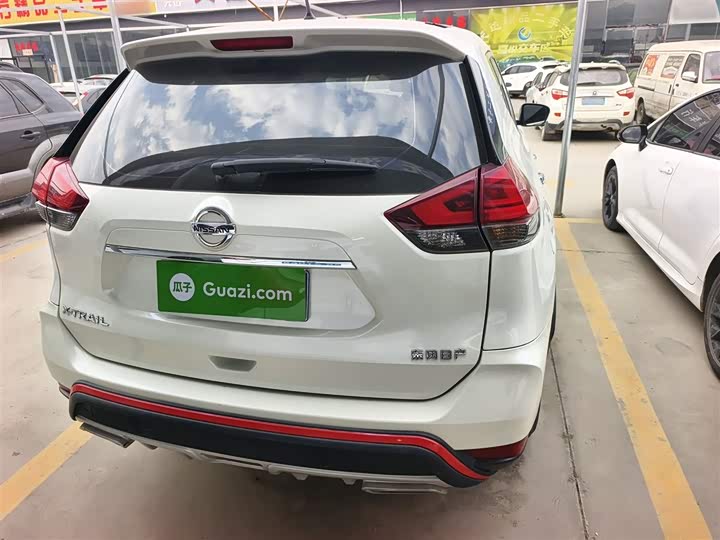 Фото 6 - Nissan X-Trail