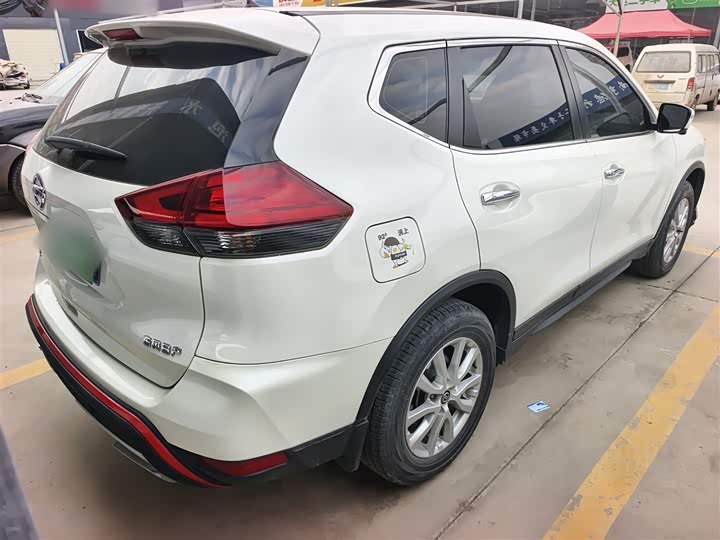 Фото 7 - Nissan X-Trail