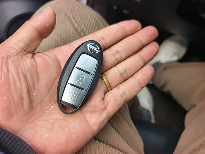 Фото 9 - Nissan X-Trail