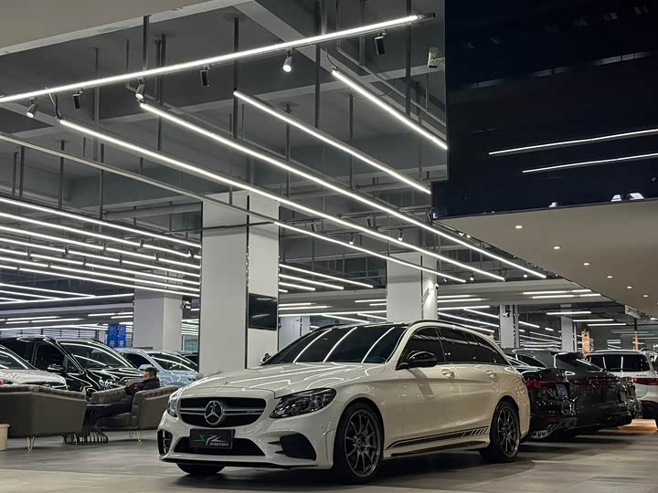 Фото 3 - Mercedes-Benz C-Class AMG