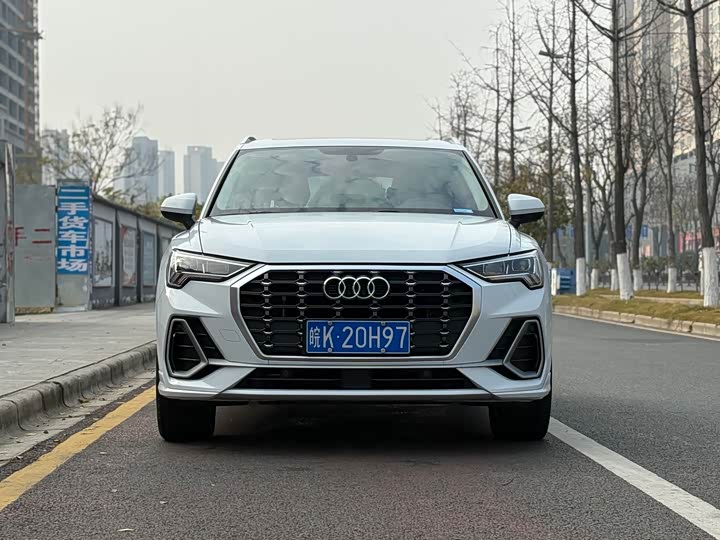 Фото 2 - Audi Q3