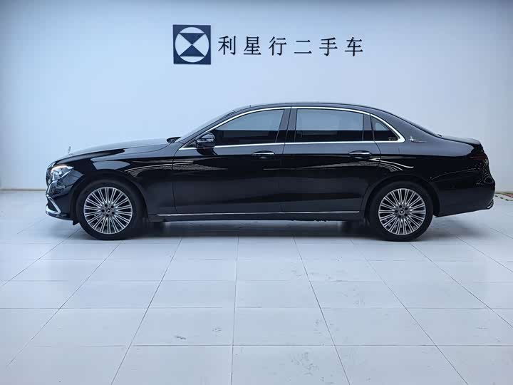 Фото 2 - Mercedes-Benz E-Class